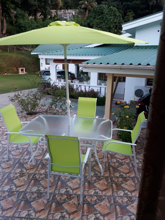 Loversnest Self Catering Anse aux Pins Exterior foto